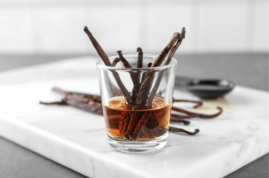 Vanilla Extract Shelf Life: Signs of Spoilage and Repurposing Tips